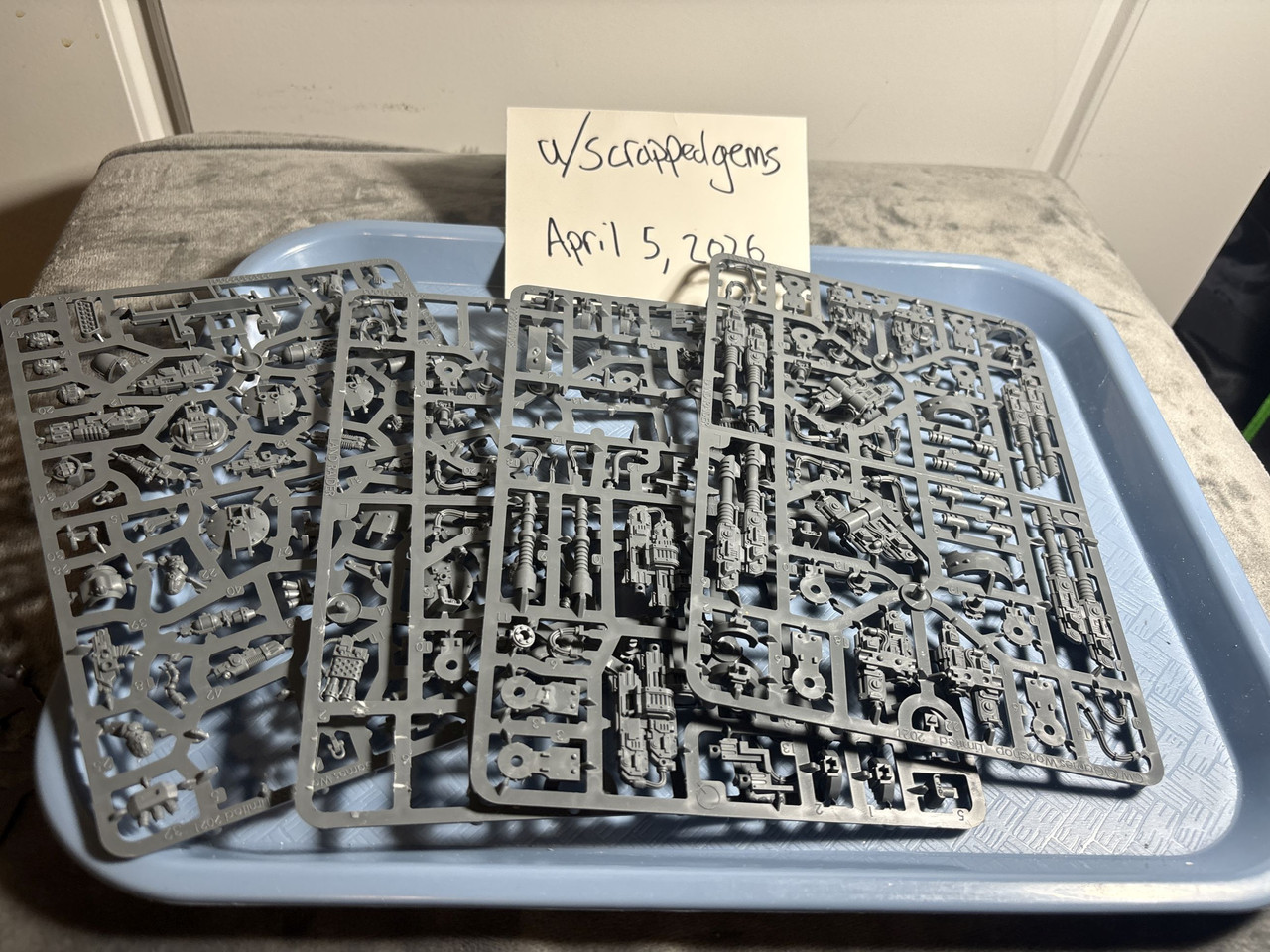 Tanks Bits on Sprues 19