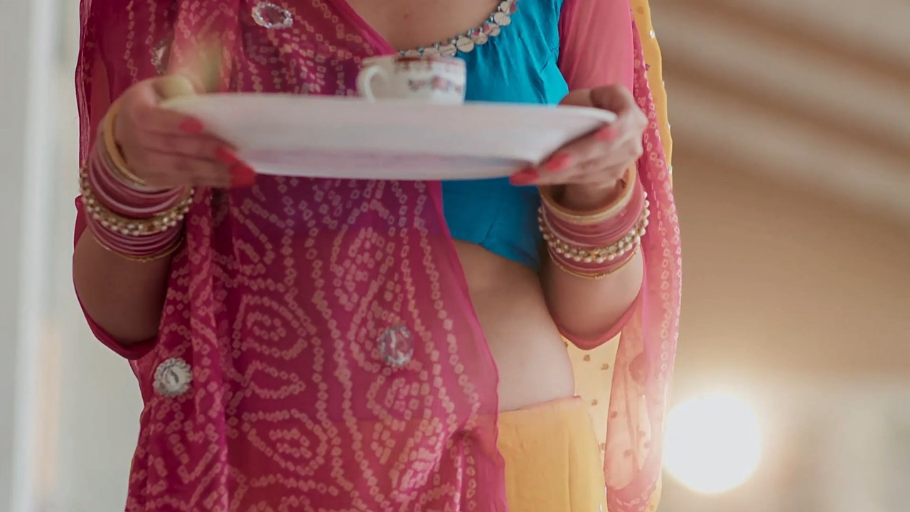 Homely Wife Navel and hot scnes-savdhaan india.mkv_snapshot_00.07.302