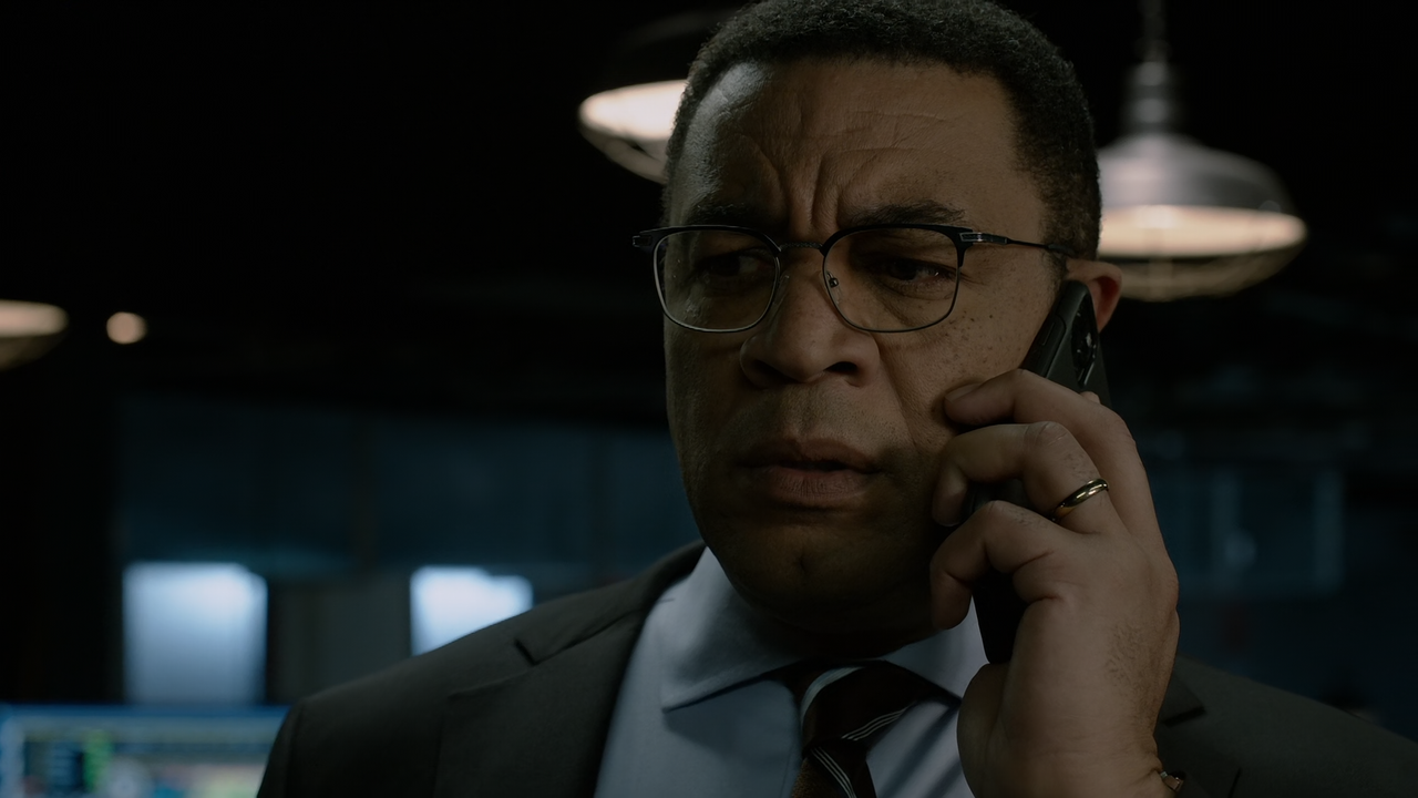 The.Blacklist.S08E19.Balthazar.'Bino'.Baker.1080p.10bit.AMZN.WEB-DL.DDP5.1.HEVC-Vyndros.mkv_snapshot
