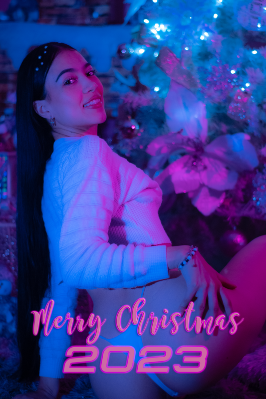 ArianaJoones happy christmas image: 1