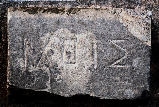 Livre d'Axat tombe HB avant et après