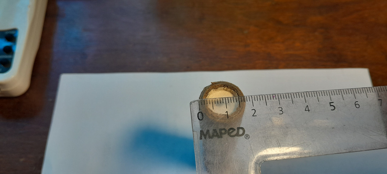 SIN MARCA CHICO DIAM