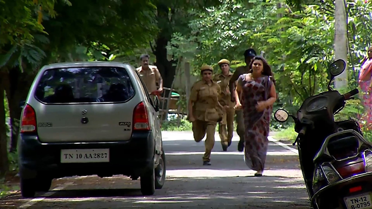 Shwetha Bandekar Jiggling big boobs.mp4_snapshot_00.14.817