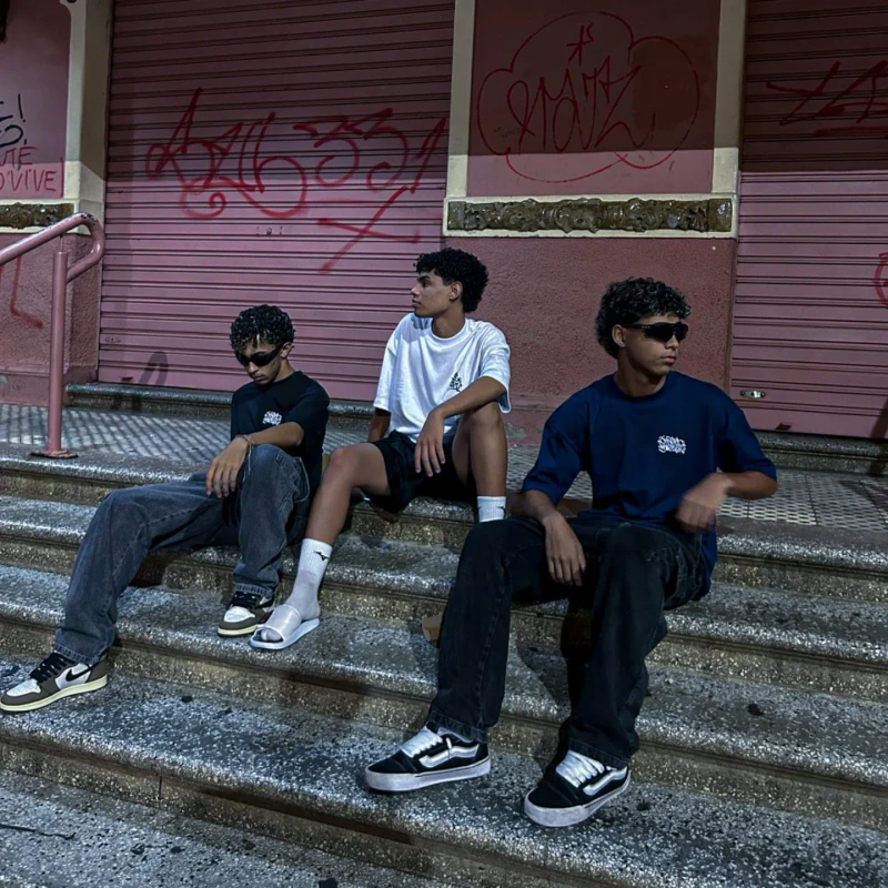 Cliente vestindo LLSTORE 2