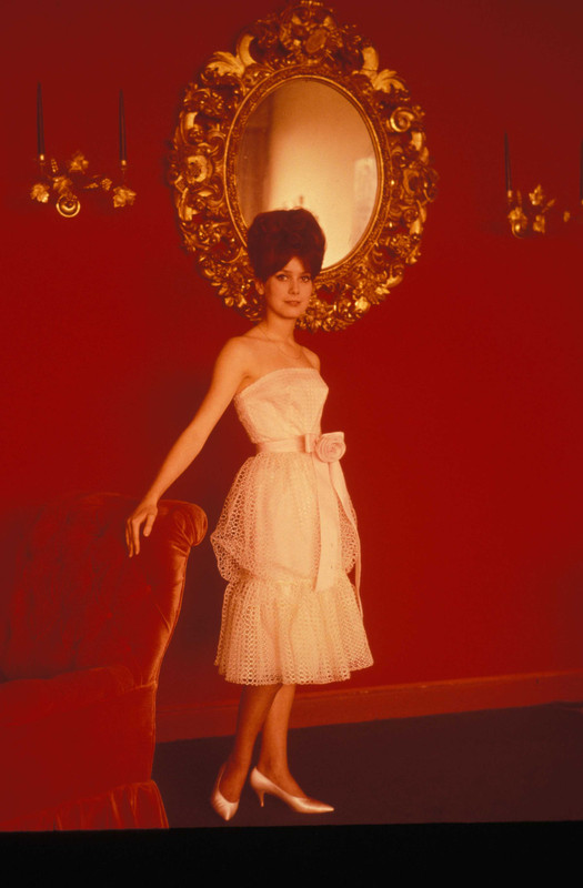 catherine_deneuve_mc66