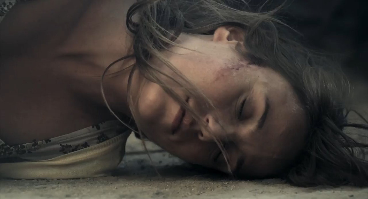 Cell 211 2009 BluRay [Hindi + Spanish] 480p, 720p ESub Screenshot