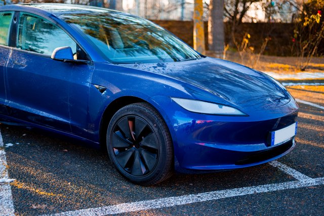 618EEEF5-F5F9-4C8B-8785-403264765273