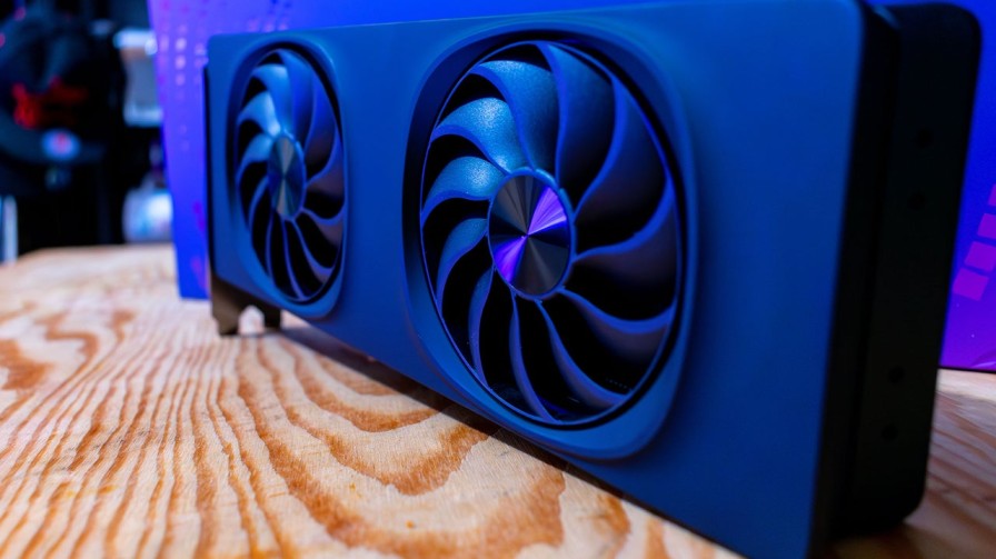 Intel Arc B 580