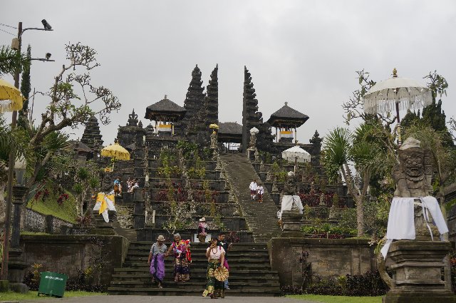 Indonesia y Kuala Lumpur en 18 días: El viaje de mi vida - Blogs de Indonesia - Día 9 - Bali: Tegalallang, G. Kawi, Tirta Empul, Batur y Besakih (7)
