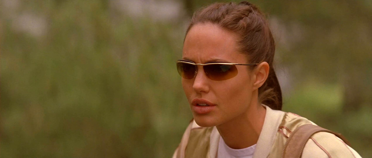 Lara Croft: Tomb Raider - The Cradle of Life 2003 BluRay [Hindi + Tamil + Telugu + English] 480p, 720p, 1080p ESub Screenshot