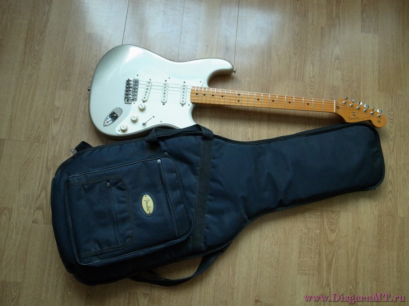 Fender_American_Vintage_Strat_57_RI_4-silv_033
