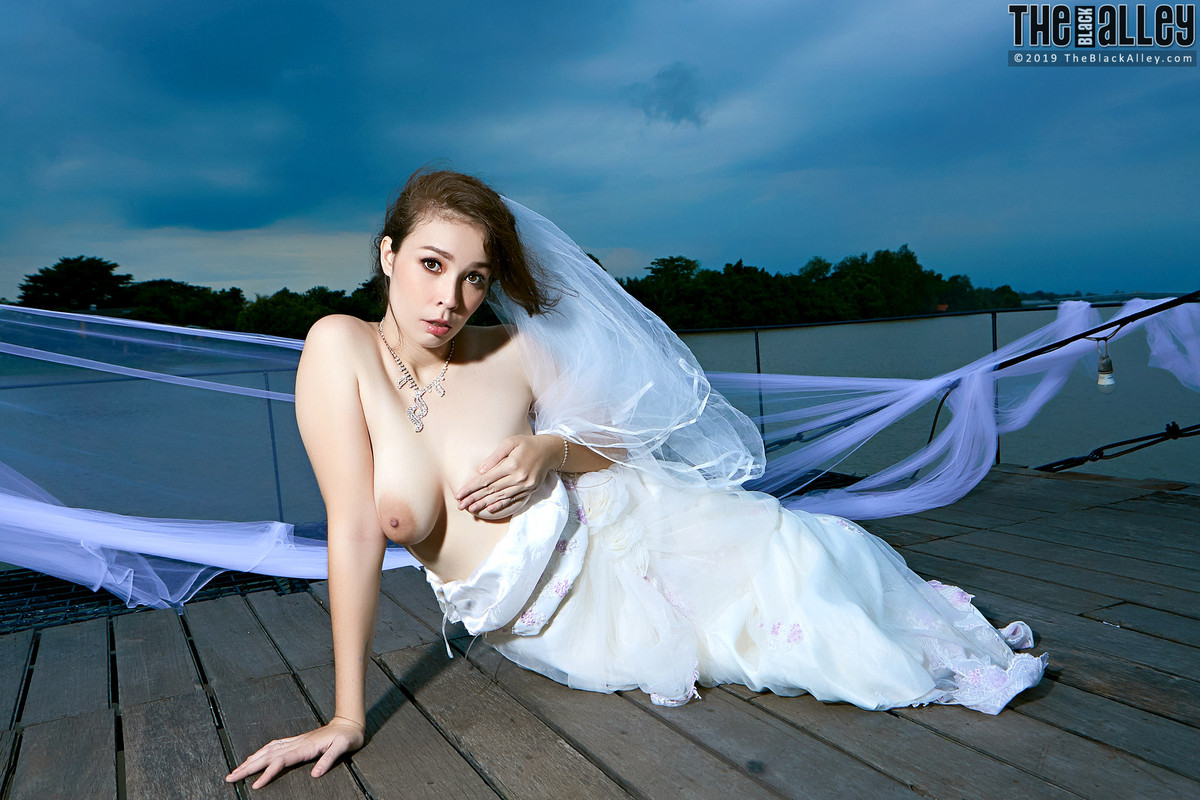 natcha-10-086