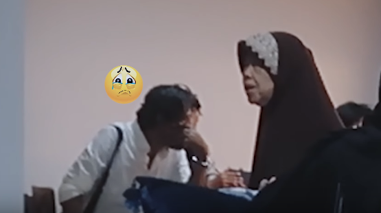 Ayah Ammar Zoni dan neneknya