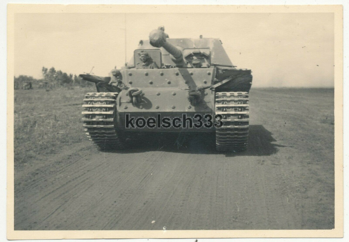 Foto Panzerjäger Tiger (P) „Ferdinand“  „Elefant“ auf dem Marsch in Orel 1943