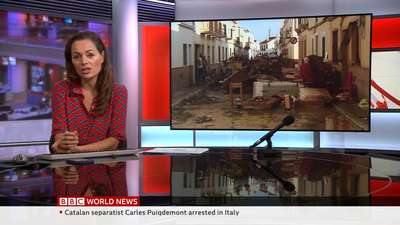09.24 - 06.00.00 - Bbc World News. News. Reporting On The Day's Inter...-1.m4v_snapshot_17.29_[2021.