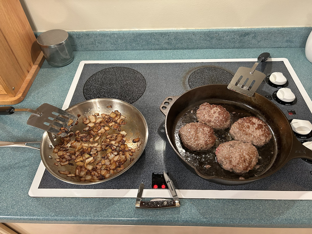 2-9-25-Super-Bowl-patty-melts.jpg