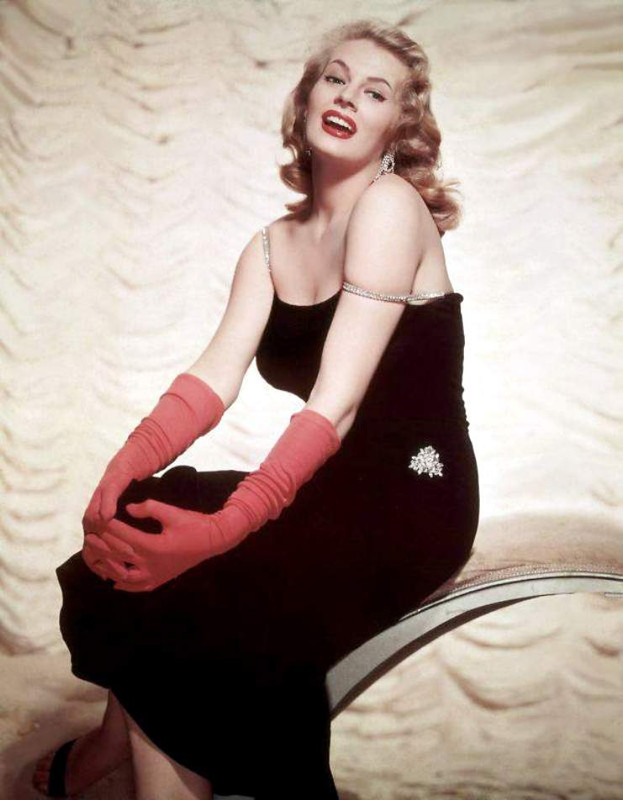 anita_ekberg_mc75