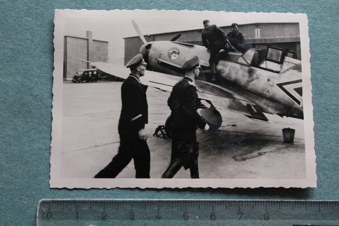 Foto 49617 Messerschmitt Me 109 Staffelwappen JG 51 Jagdgeschwader 51 Mölders