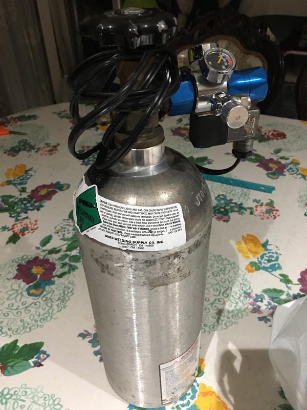 C00A9375-9196-403E-8EAD-B5885B4A4926