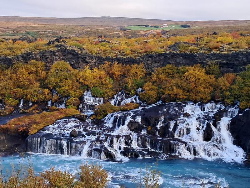 Del agua que brota de la lava al asfalto de la capital - Islandia, donde la tierra ruge. (3)