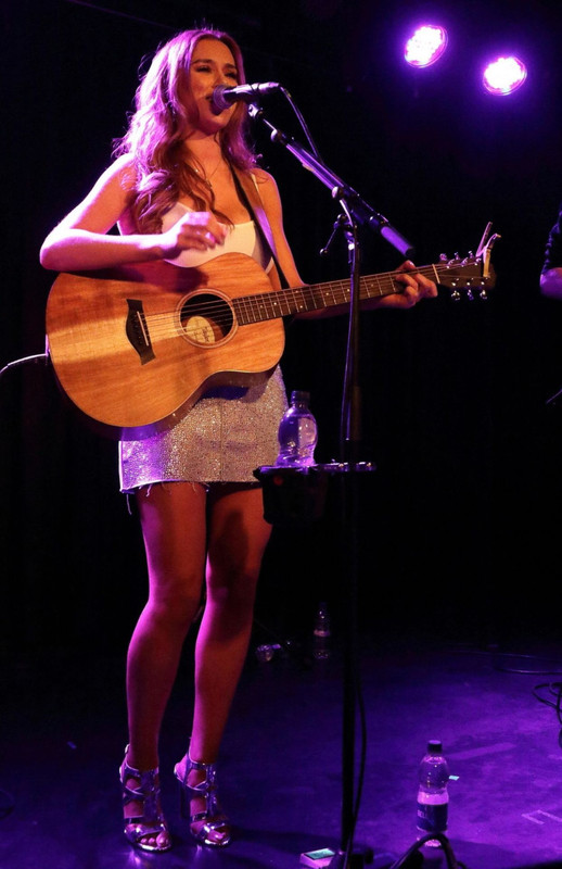 tumblr_paujj1XZZk1s32fqno7_1280