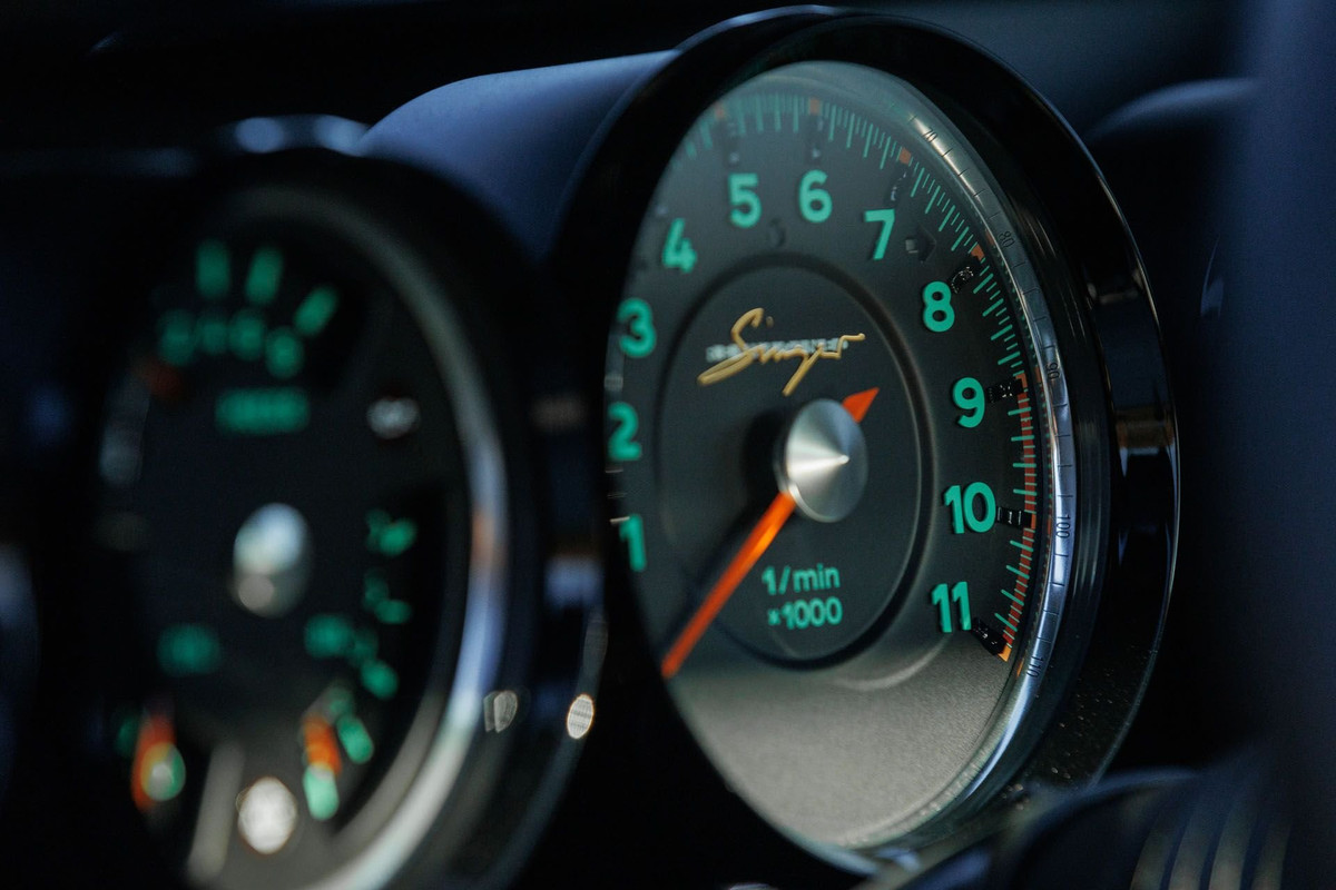 1991-porsche-911-reimagined-by-singer-dls-87.jpg