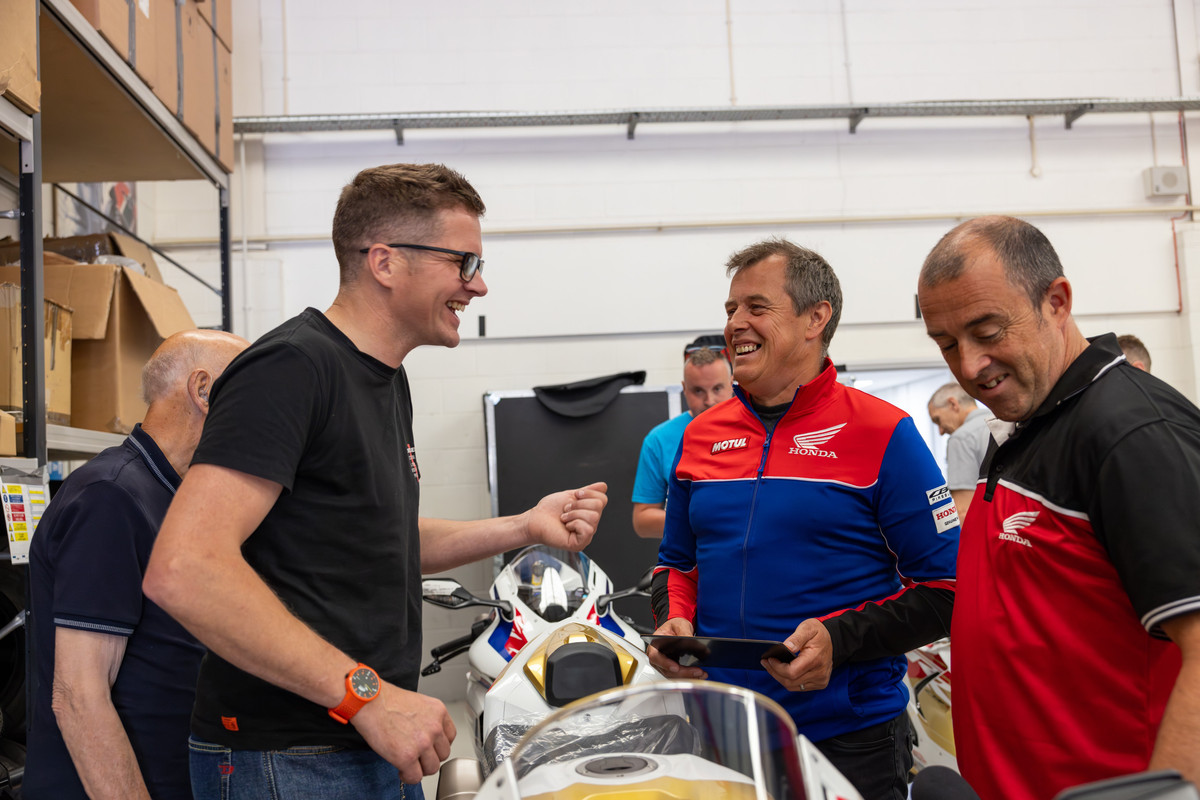 443806_17_Lucky_Owners_Pick_Up_Their_New_Honda_CBR1000RR-R_Fireblade_SP_John