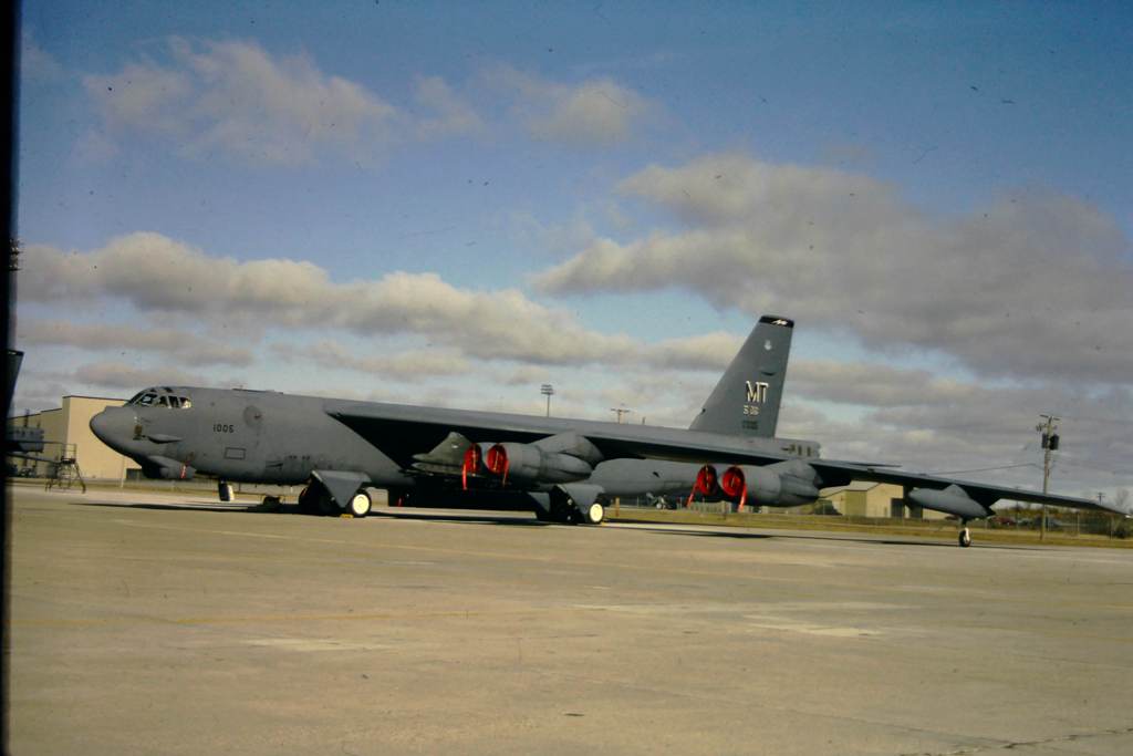 61-0005-5-BW-MIB-21-Oct95r.jpg