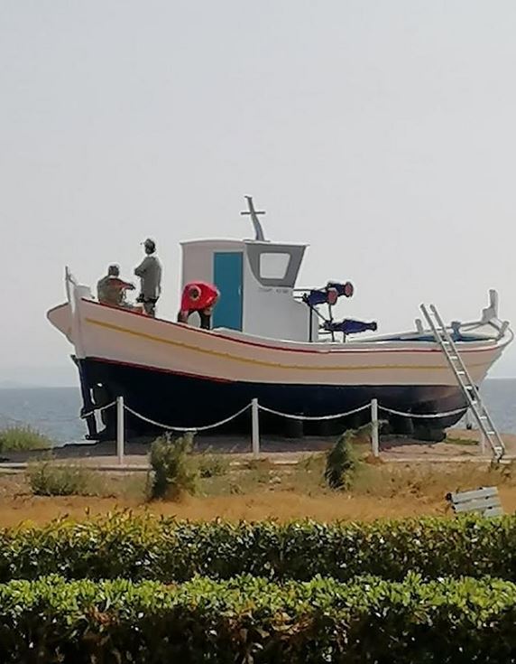 ΠΕΡΙΜΕΝΑΝ ΝΑ ΠΕΡΑΣΕΙ ΤΟ ΚΑΛΟΚΑΙΡΙ ΚΑΙ ΕΞΩΡΑΙΣΑΝ ΤΟΝ ΒΡΟΝΤΑΔΟ