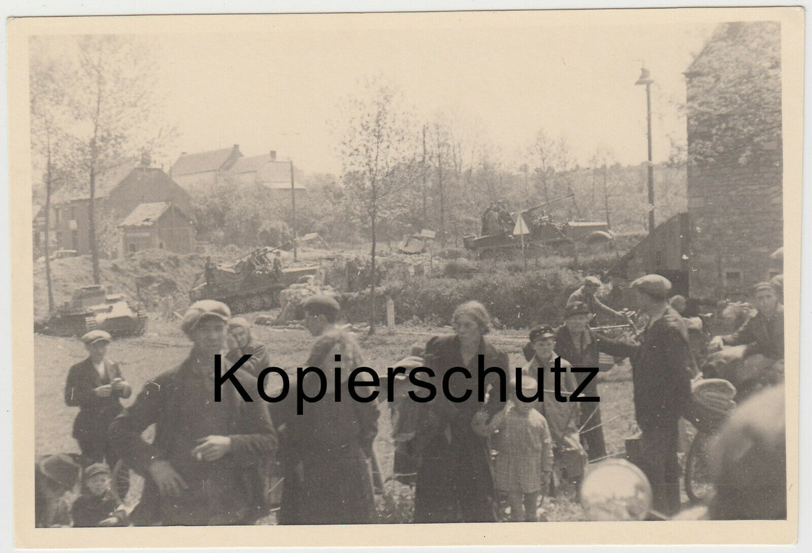 Foto Frankreich Ort belgische Grenze Halbkette Flak Geschütz Pan