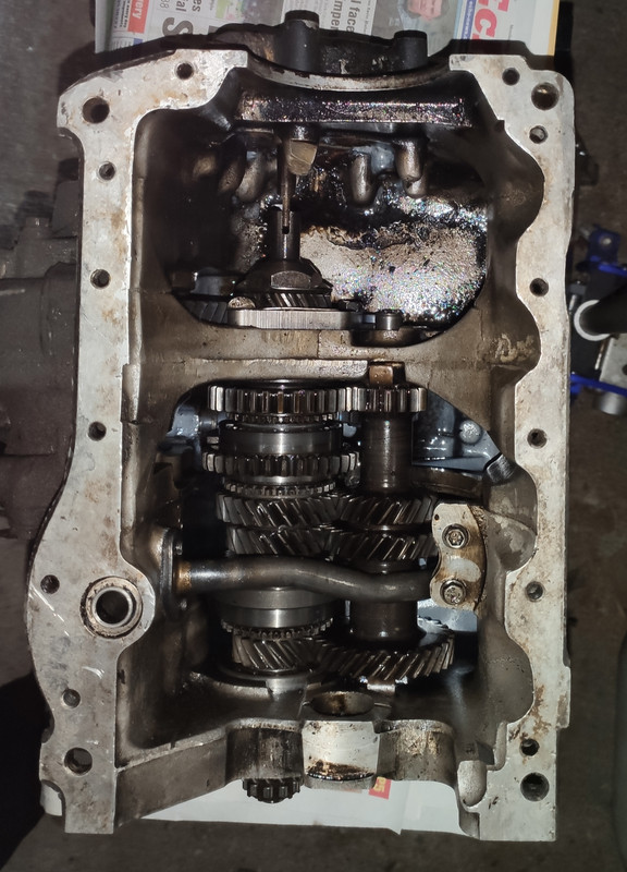 Gearbox-top-IMG-20220613-132004.jpg