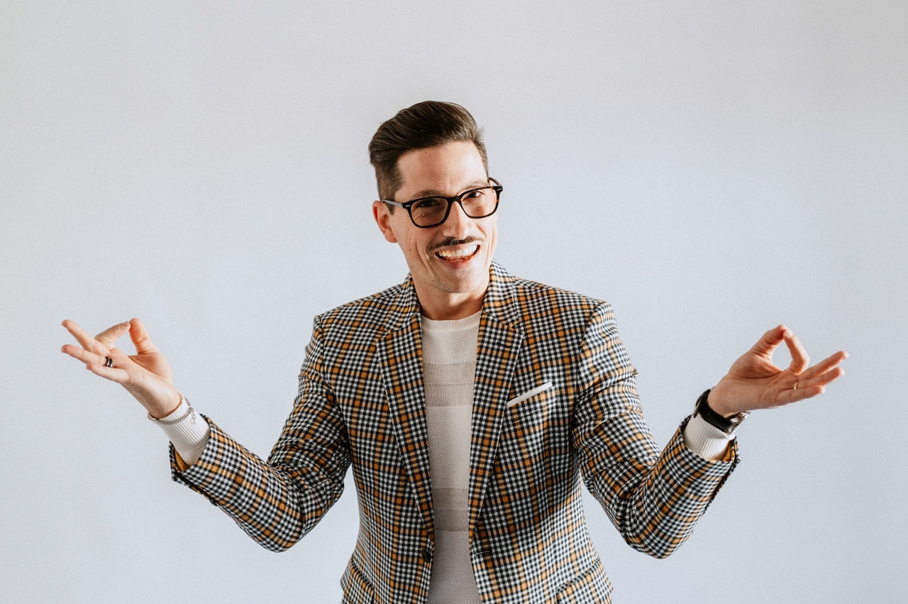 ALESSANDRO CUCINOTTA: «La tv dei sentimenti? Il dolore non deve mai diventare un contenuto» 2 Alessandro Cucinotta Quootip