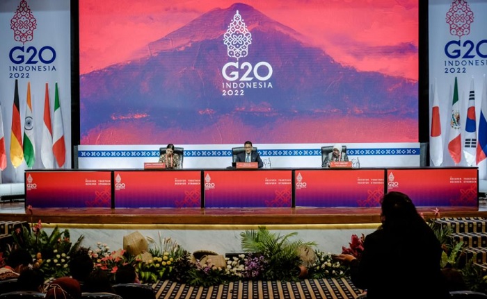 Sandiaga Uno dalam konferensi pers Kemenparekraf di Bali Internasional Convention Center, Nusa Dua, Selasa (15/11/2022) mengatakan, pada kuartal keempat tahun 2022 pertumbuhan ekonomi Bali diproyeksi akan terus berlanjut ke arah pemulihan yang kuat berkat perhelatan KTT G20.