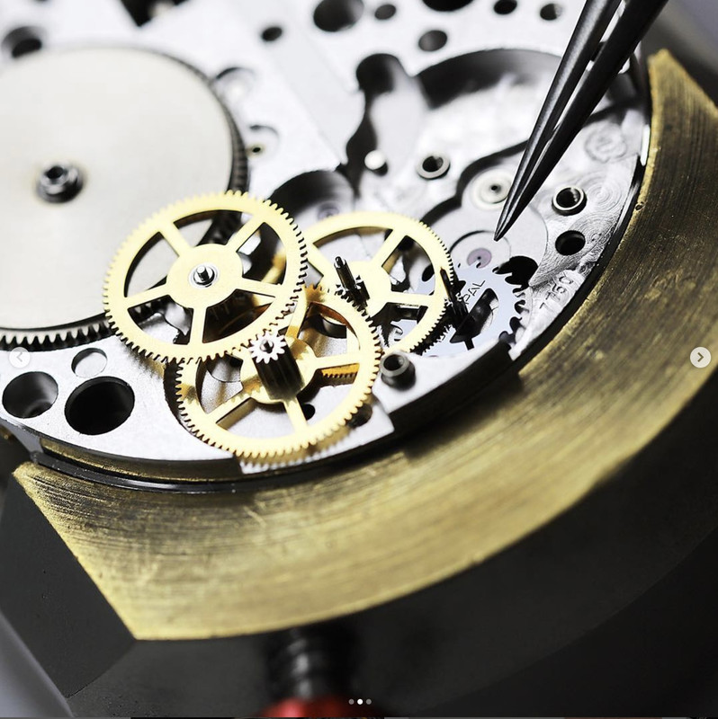 0FBB7B1A-982A-400C-B196-3A797D00AA7C