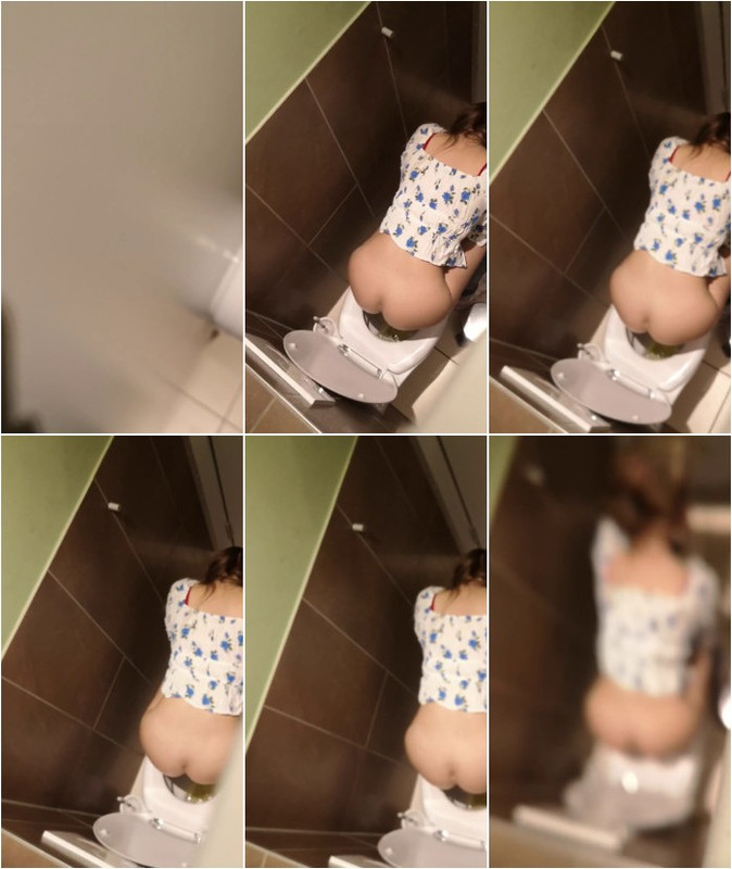 [Image: Sexy-short-Toilet-spy-2.jpg]