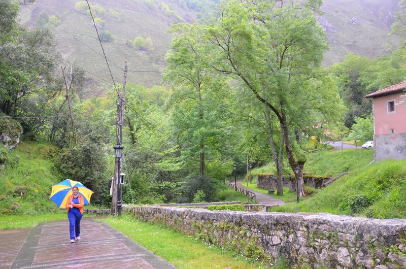BASÍLICA DE COVADONGA-16-5-2013-ASTURIAS - Paseando por España-1991/2016 (69)
