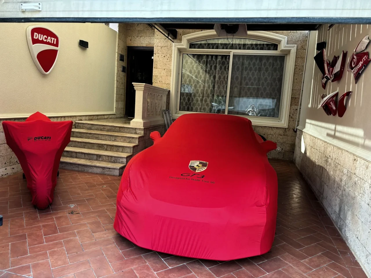 Porsche GT3 991.1 Indoor Classic Cover