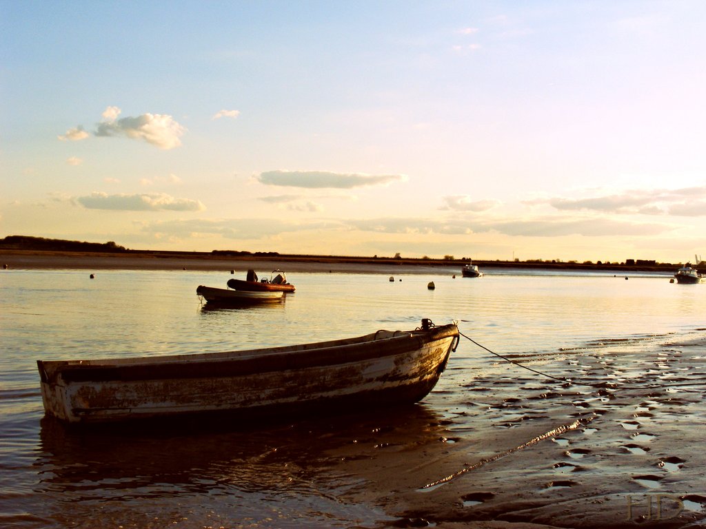 boat-evening-estuary.jpg