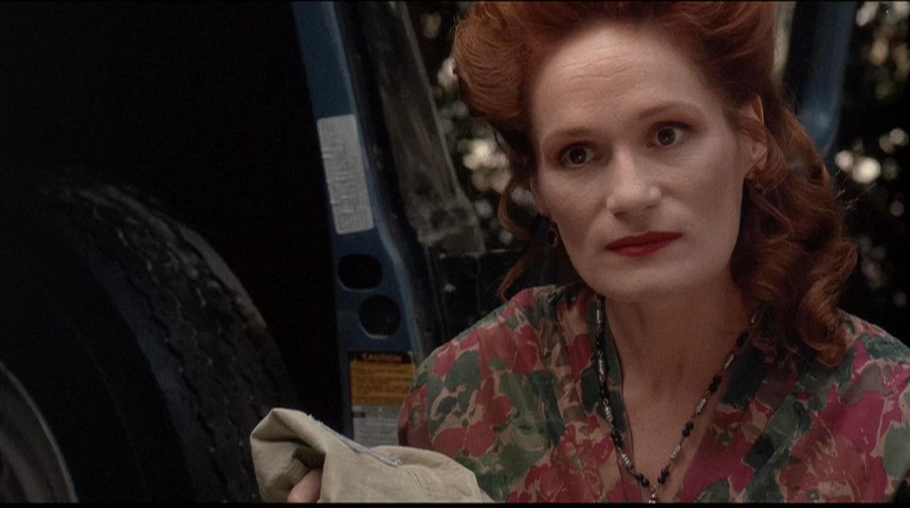 LA GENTE DETRAS DE LAS PAREDES mkv snapshot 00 45 27 000