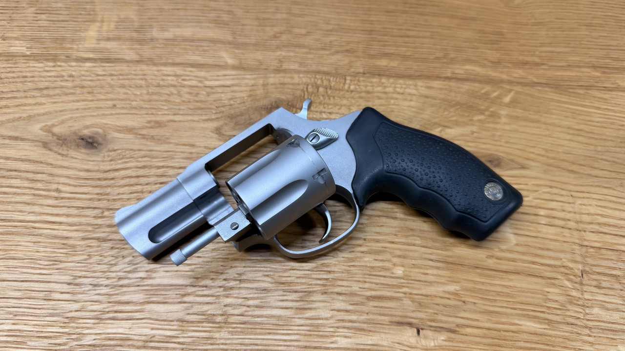 Revolver-3