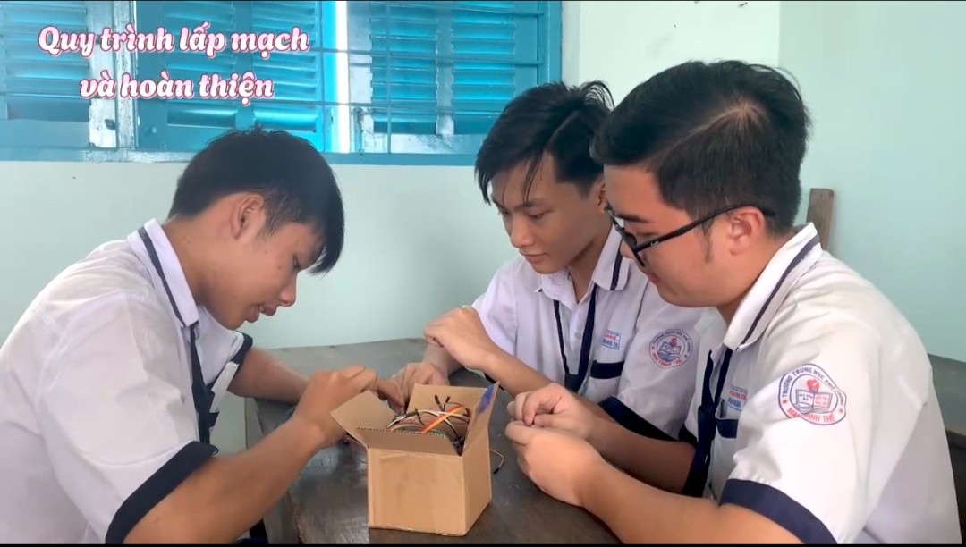 Hoạt động 8