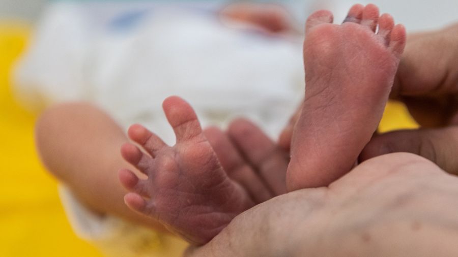 Svizzera: Finta infermiera rapisce un neonato di tre giorni dall’ospedale
