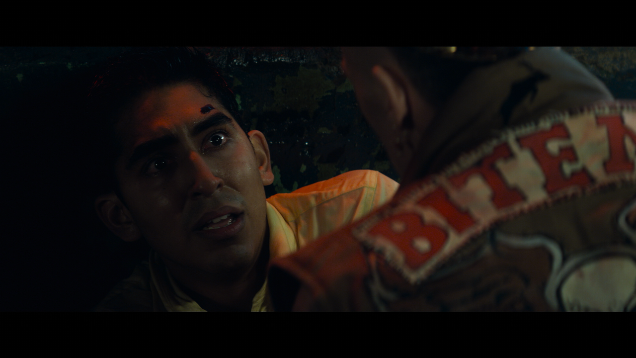 Chappie.2015.2160p.UHD.BDRemux.TrueHD.Atmos.7.1.HYBRID.DoVi-DVT.mkv_002221.794