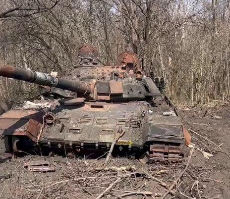1017 T-72B Obr. 2022 destr 05 04 24