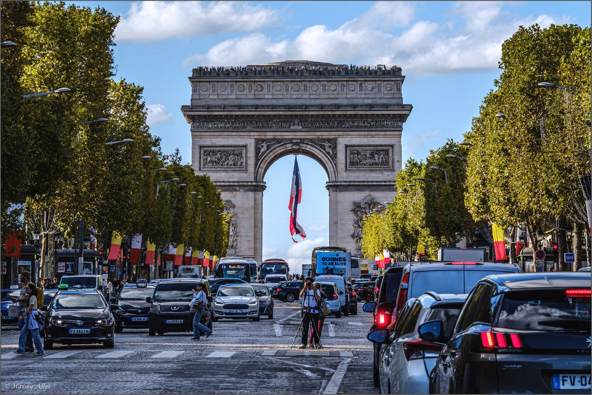 XT4J8873-Verbessert-RR 2024 Paris Oktober LR ERWZ FB