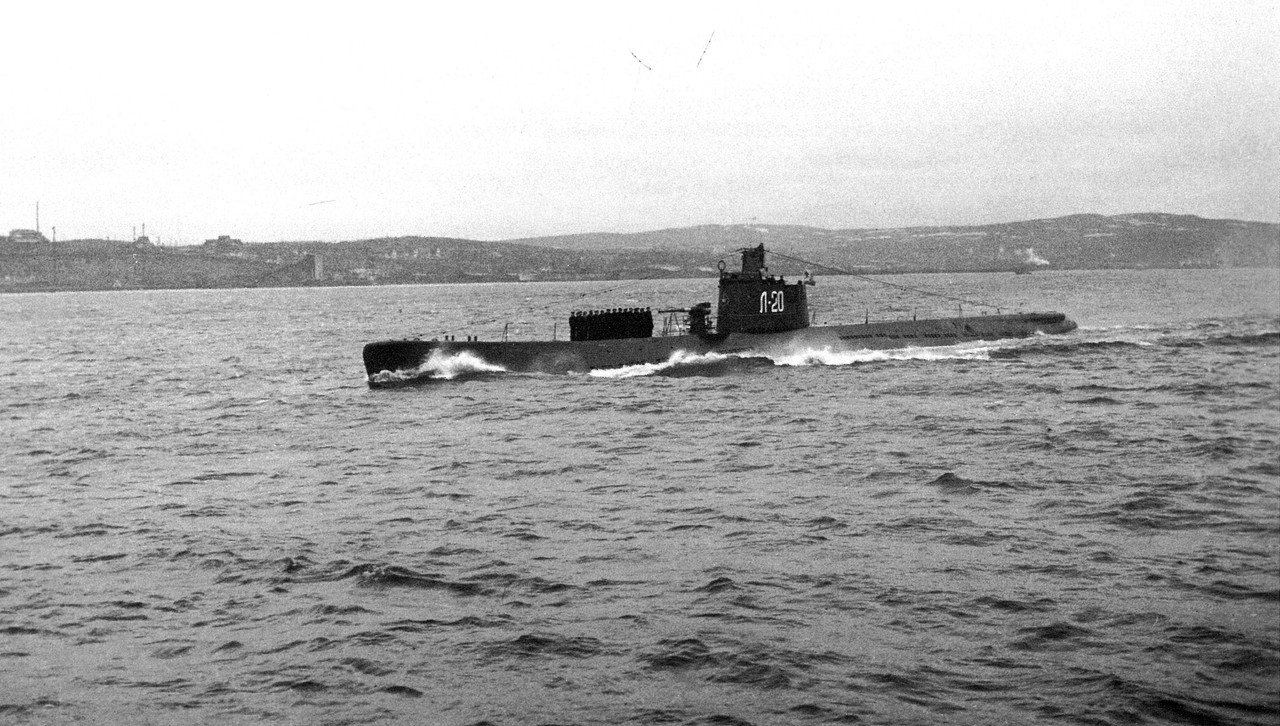 Л-20 на параде