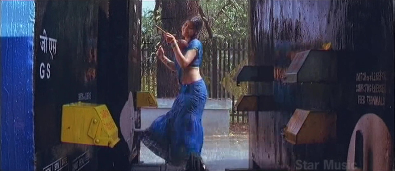 vlcsnap-2021-12-20-00h38m29s043