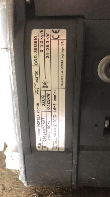 65F78F08-C313-4CC1-B984-E6E8C60C0027