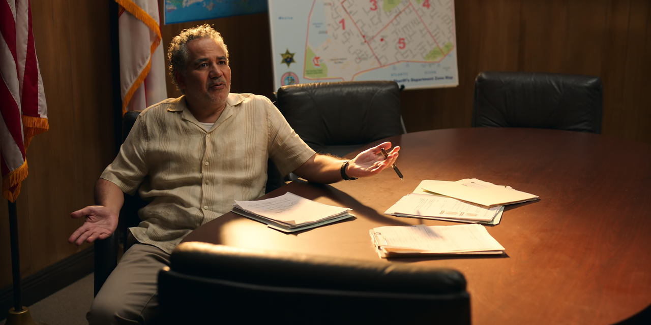 Bad.Monkey.S01E02.A.Hundred.Bucks.Says.You.Won’t.2160p.10bit.ATVP.WEB-DL.DDP5.1.HEVC-Vyndros.mkv_sna