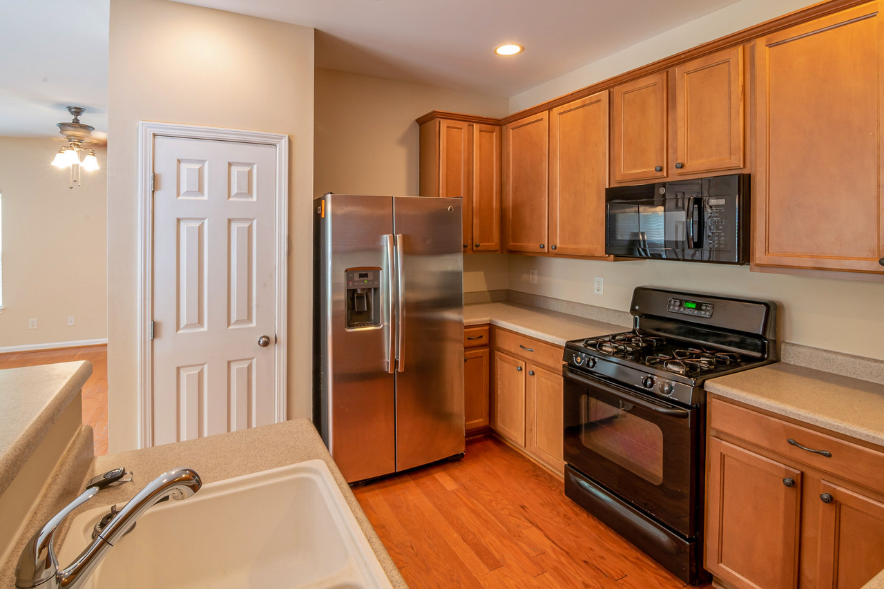 Appliance and plumbing leak water damage repair in Green Bay WI